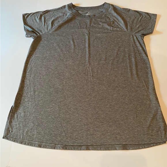 Women’s Tek Gear Heather Gray Moisture Wicking Short Sleeve Tee, X-Large - Picture 1 of 5